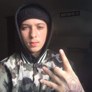 Meet your Posher, Fabian